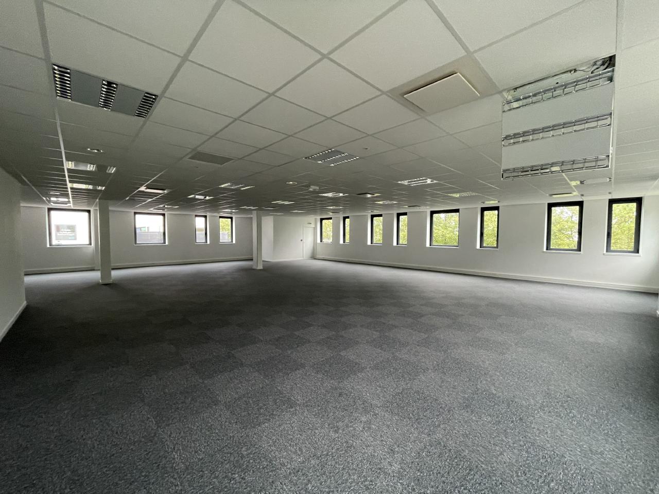 Bureau Saint-Herblain 287m² Location bureau Saint-Herblain Loire-Atlantique OLBUR2113172 0